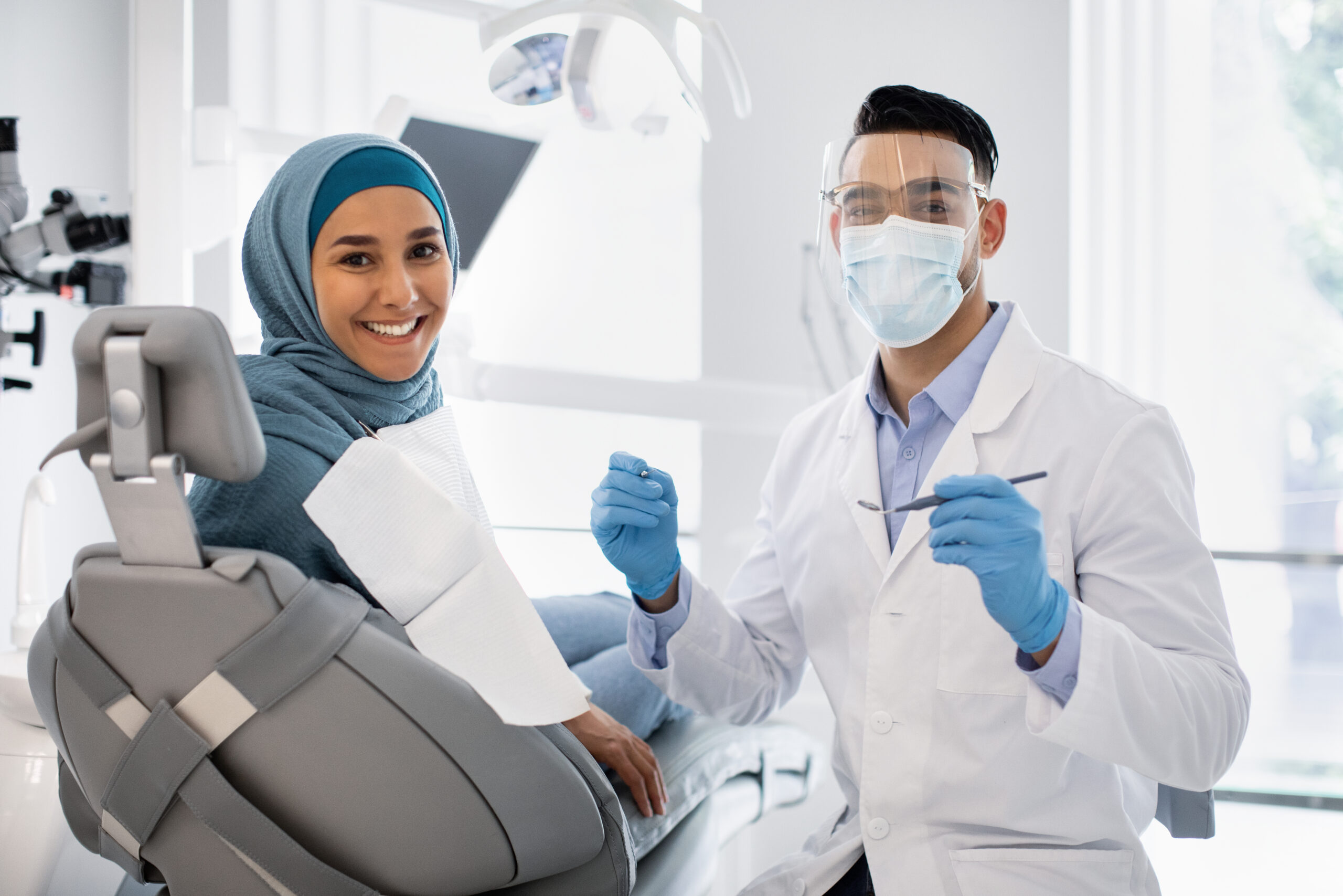 Salaire d’un dentiste en Arabie Saoudite en 2025 : ce qu’il faut vraiment savoir avant de s’expatrier